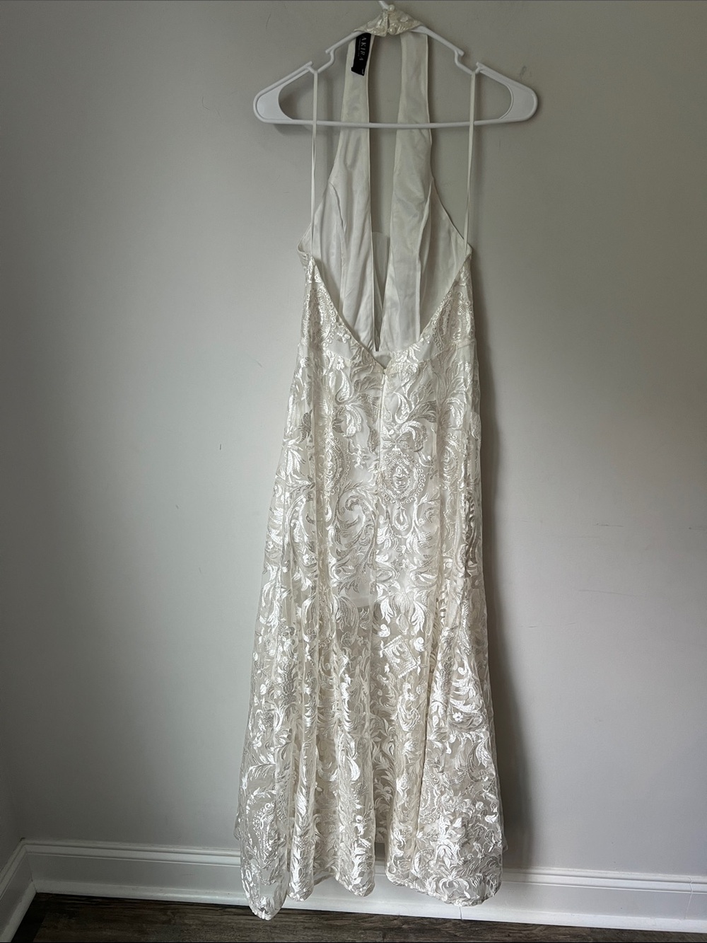 AKIRA Sweet Caroline Halter Midi Dress size Large 
🔷 - Picture 5 of 11